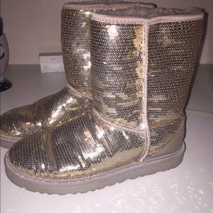Silver Sequin Uggs — Short